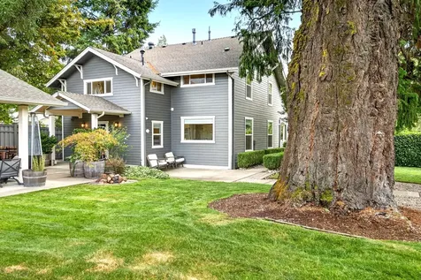 111 Cedar Street Rogue River OR 97537