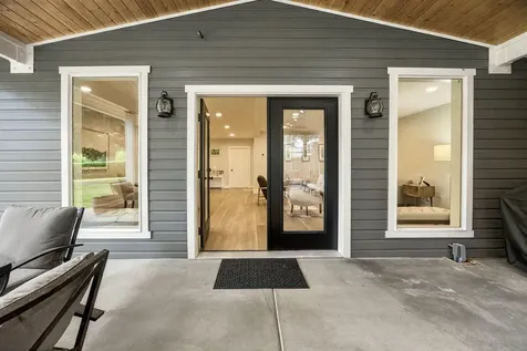 111 Cedar Street Rogue River OR 97537