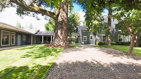 111 Cedar Street Rogue River OR 97537