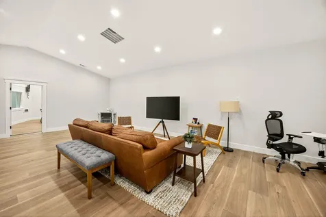 111 Cedar Street Rogue River OR 97537