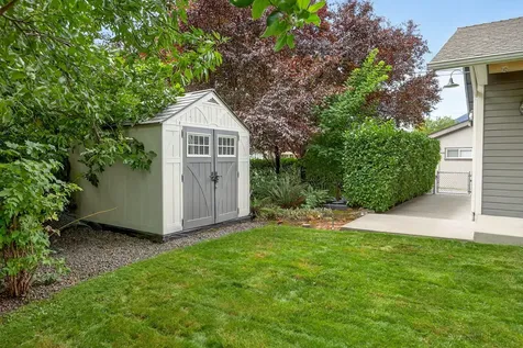 111 Cedar Street Rogue River OR 97537