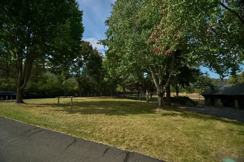 3095 Burrell Road Medford OR 97501