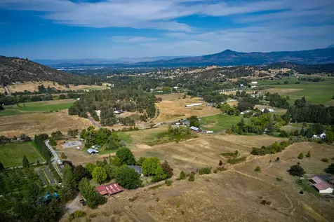 3095 Burrell Road Medford OR 97501