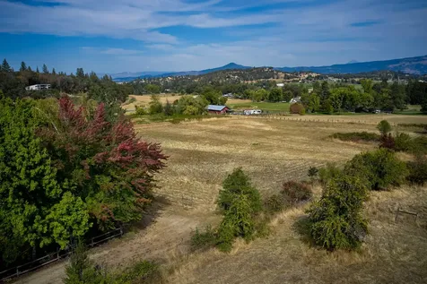 3095 Burrell Road Medford OR 97501