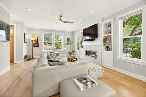 292 B Street Ashland OR 97520