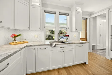 292 B Street Ashland OR 97520