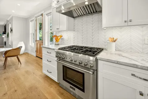 292 B Street Ashland OR 97520