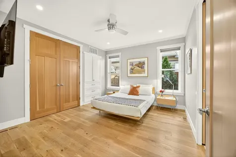 292 B Street Ashland OR 97520