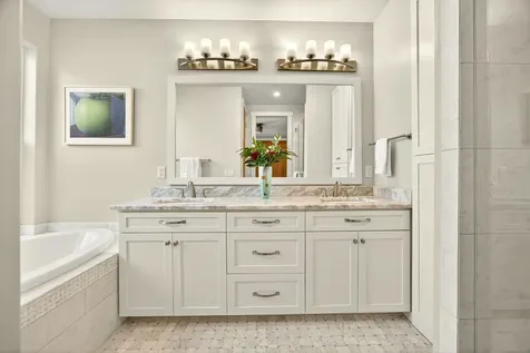 292 B Street Ashland OR 97520