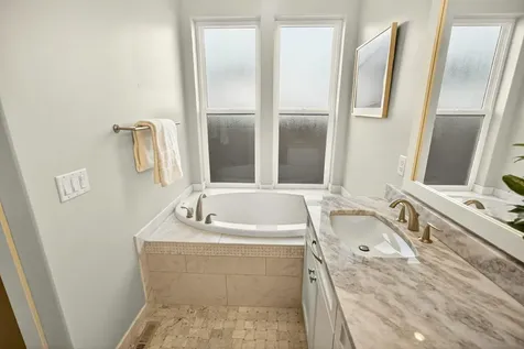 292 B Street Ashland OR 97520