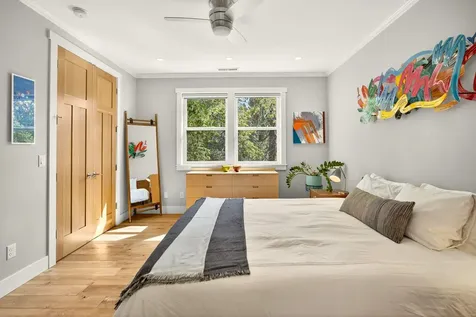 292 B Street Ashland OR 97520