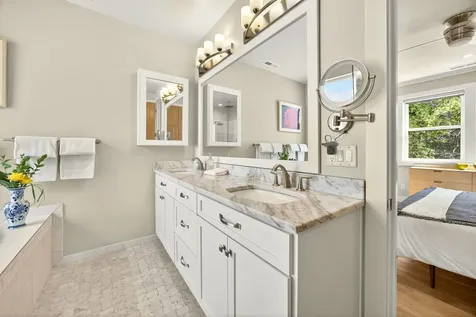 292 B Street Ashland OR 97520