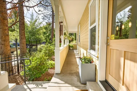 292 B Street Ashland OR 97520