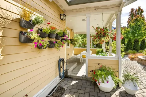 292 B Street Ashland OR 97520