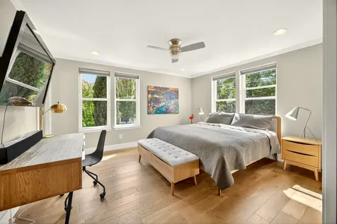 292 B Street Ashland OR 97520