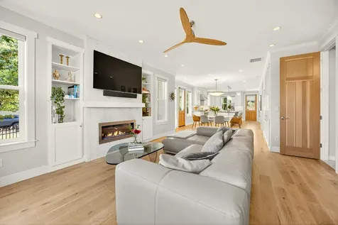 292 B Street Ashland OR 97520