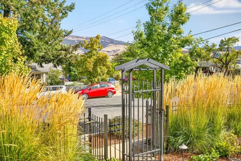 292 B Street Ashland OR 97520