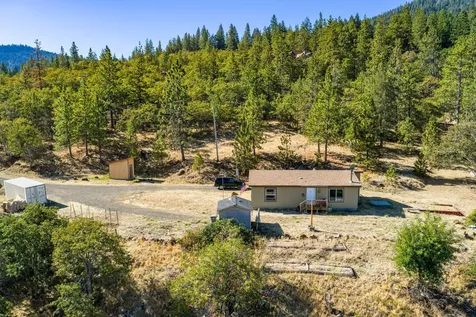 4492 Old Highway 99 S Ashland OR 97520