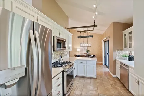 20454 Steamboat Bend OR 97702