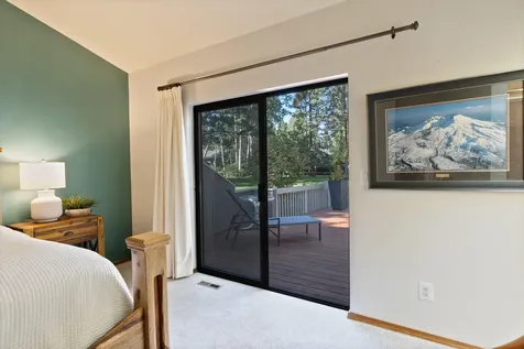20454 Steamboat Bend OR 97702