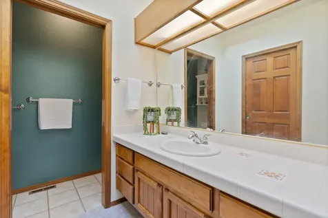 20454 Steamboat Bend OR 97702