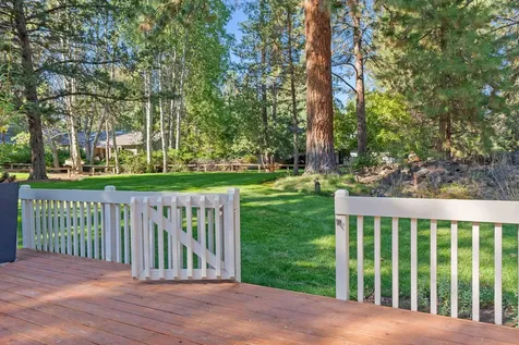 20454 Steamboat Bend OR 97702