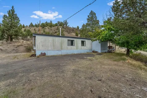 19369 Us 26 Mitchell OR 97750