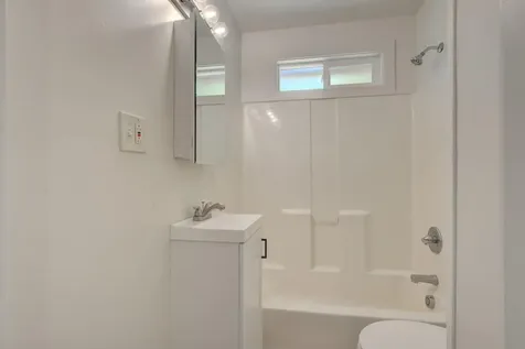 808 NE D Street Grants Pass OR 97526