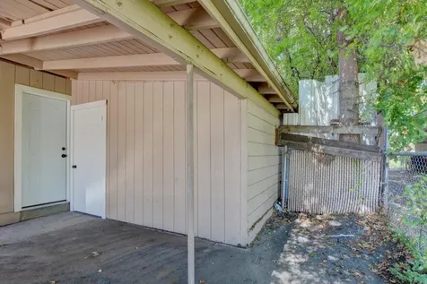808 NE D Street Grants Pass OR 97526