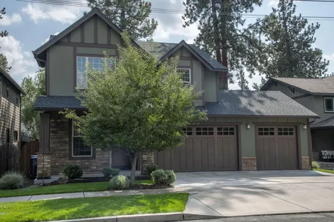 19779 Hollygrape Street Bend OR 97702