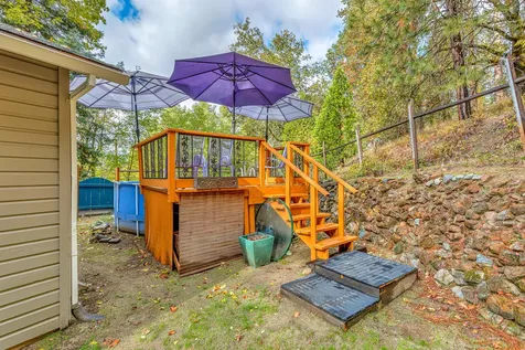 7196 E Evans Creek Road Rogue River OR 97537
