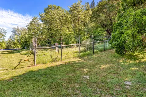 7196 E Evans Creek Road Rogue River OR 97537