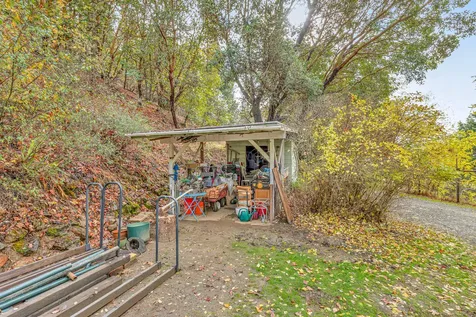 7196 E Evans Creek Road Rogue River OR 97537