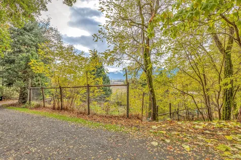 7196 E Evans Creek Road Rogue River OR 97537