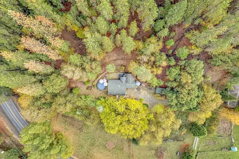 7196 E Evans Creek Road Rogue River OR 97537