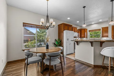 3717 Amelia Way White City OR 97503