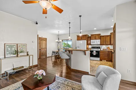 3717 Amelia Way White City OR 97503