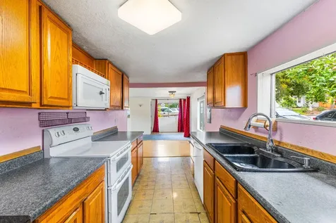 815 Electric Avenue SE Salem OR 97302