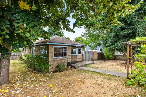 815 Electric Avenue SE Salem OR 97302