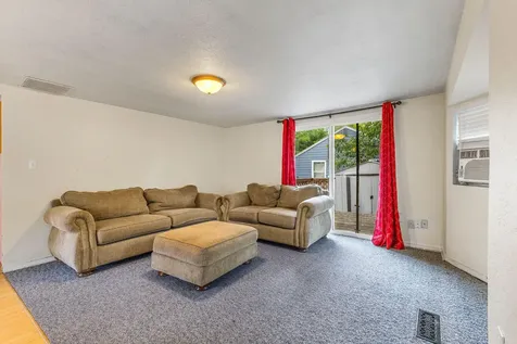 815 Electric Avenue SE Salem OR 97302