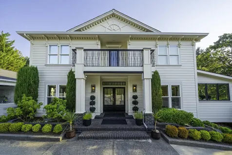 381 Stanford Avenue Medford OR 97504