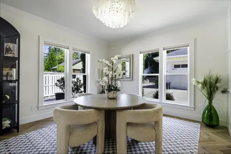 381 Stanford Avenue Medford OR 97504