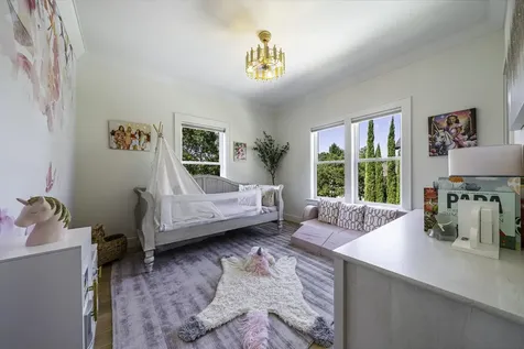 381 Stanford Avenue Medford OR 97504