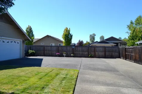 1694 Nunnwood Lane Grants Pass OR 97527