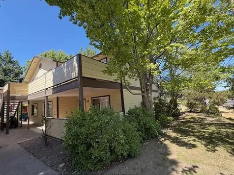 889 Valley View Drive Medford OR 97504