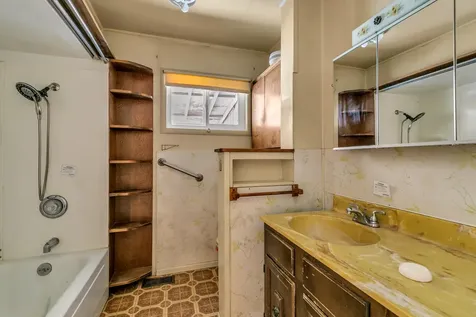 1048 W Harbeck Road Grants Pass OR 97527