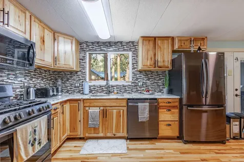 657 S Fir Street Sisters OR 97759