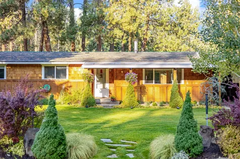 657 S Fir Street Sisters OR 97759