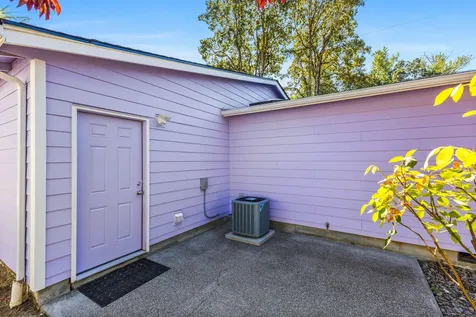 745 23rd Street SE Salem OR 97301
