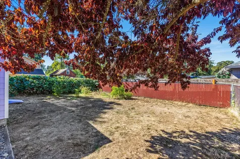 745 23rd Street SE Salem OR 97301